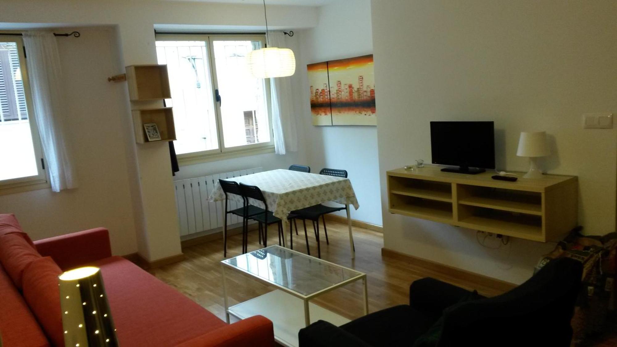 Apartamentos El Camino Villafranca Del Bierzo Eksteriør bilde