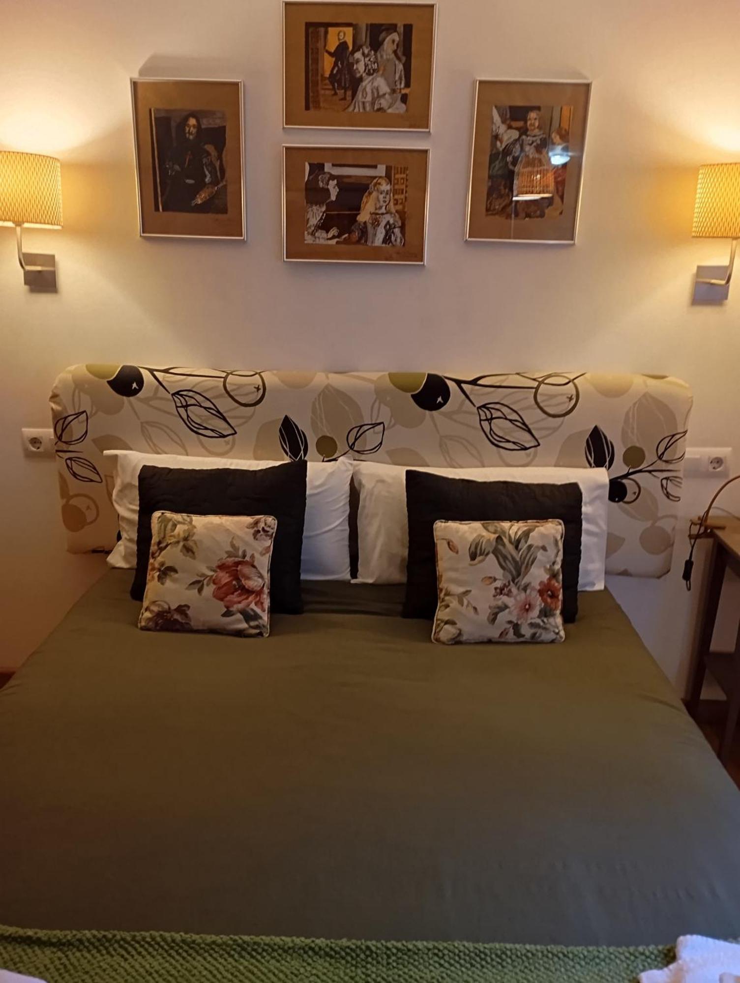 Apartamentos El Camino Villafranca Del Bierzo Eksteriør bilde