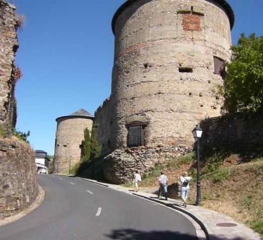 Apartamentos El Camino Villafranca Del Bierzo Eksteriør bilde